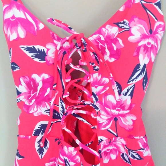 ❗SOLD❗Xhilaration Lace-Up Front Scoop Back - Picture 4 of 7